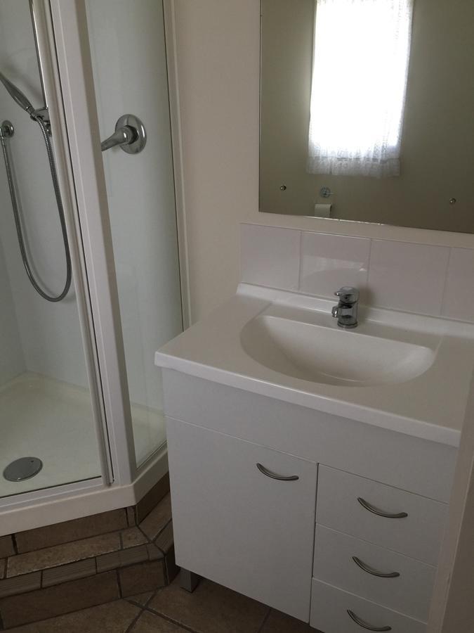 K&R Orewa Homestay מראה חיצוני תמונה